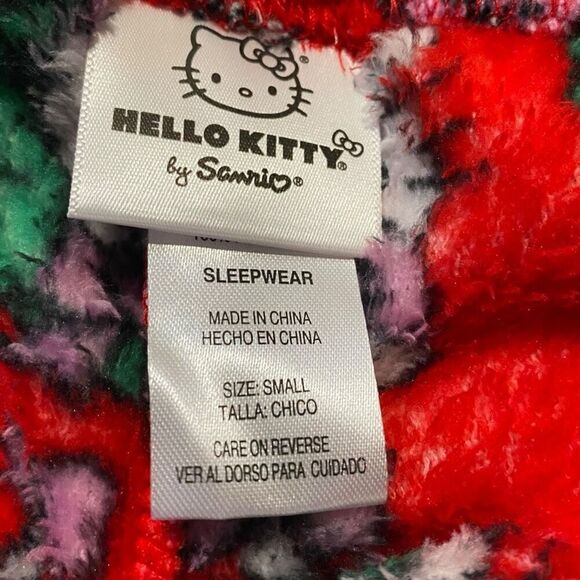 Hello Kitty “Christmas Wreath” Fuzzy Soft Touch Pajama Pants Womens size Large - Picture 12 of 12